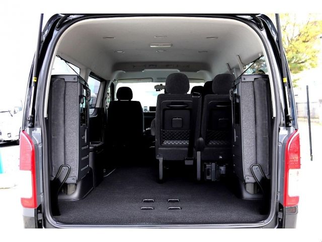 Toyota HIACE WAGON 2014-01 182152-15