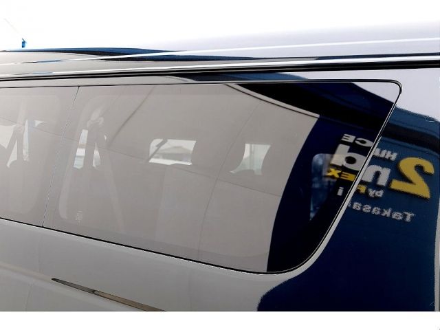 Toyota HIACE WAGON 2014-01 182152-9