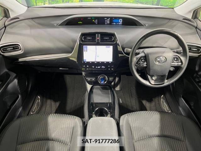 Toyota PRIUS PHV 2021-06 217582-1