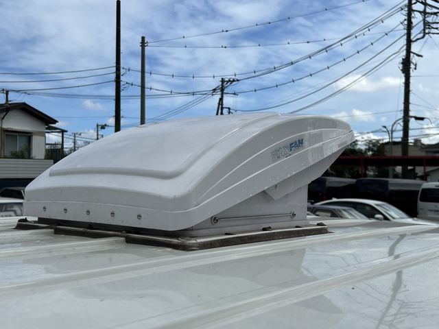 Toyota HIACE WAGON 2010-04 22628-24