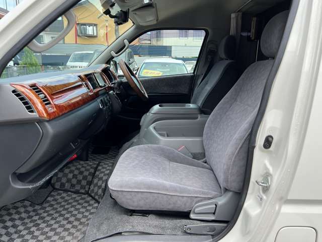 Toyota HIACE WAGON 2010-04 22628-4