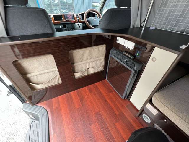 Toyota HIACE WAGON 2010-04 22628-13
