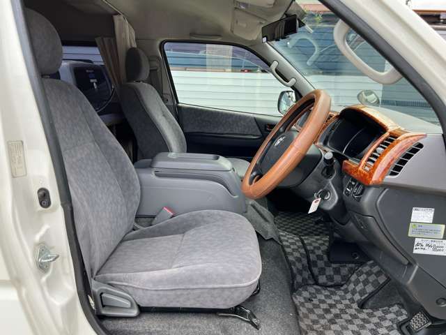 Toyota HIACE WAGON 2010-04 22628-2