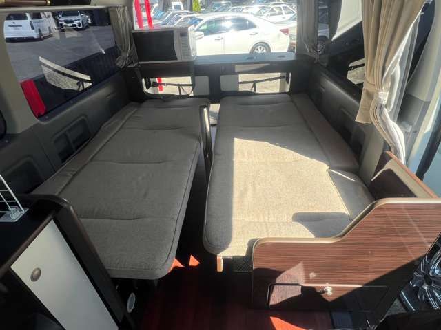 Toyota HIACE WAGON 2010-04 22628-11