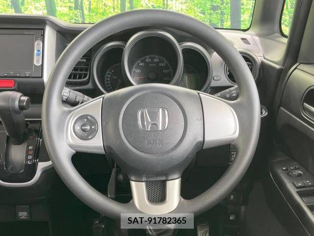 Honda N BOX 2015-03 257452-11