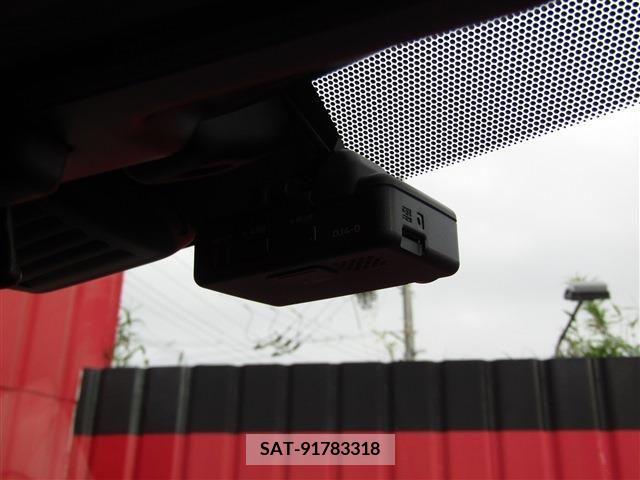 Nissan NOTE 2019-05 305467-17