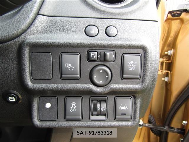 Nissan NOTE 2019-05 305467-4