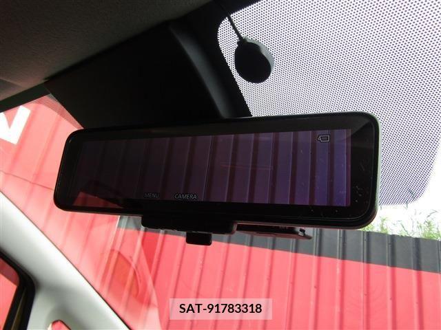 Nissan NOTE 2019-05 305467-16