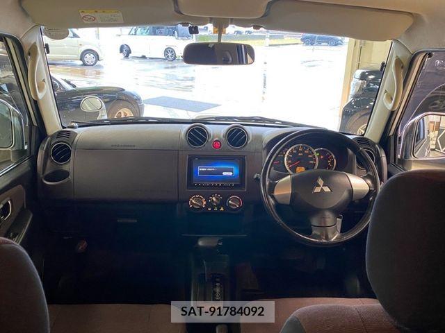 Mitsubishi PAJERO MINI 2010-11 207428-1