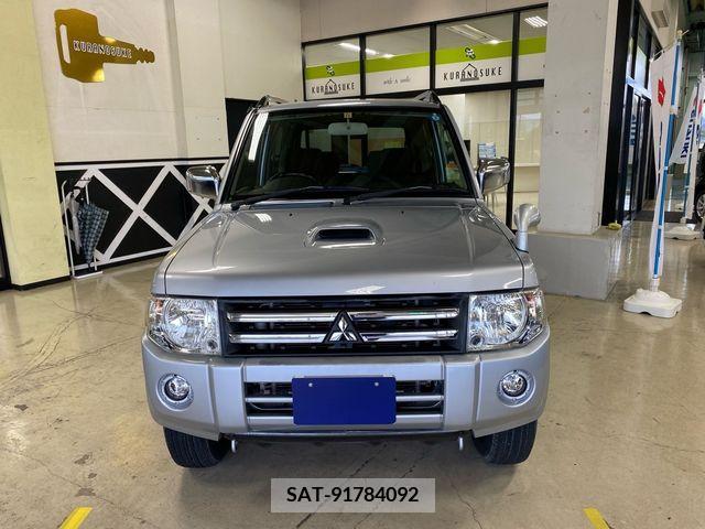 Mitsubishi PAJERO MINI 2010-11 207428-2