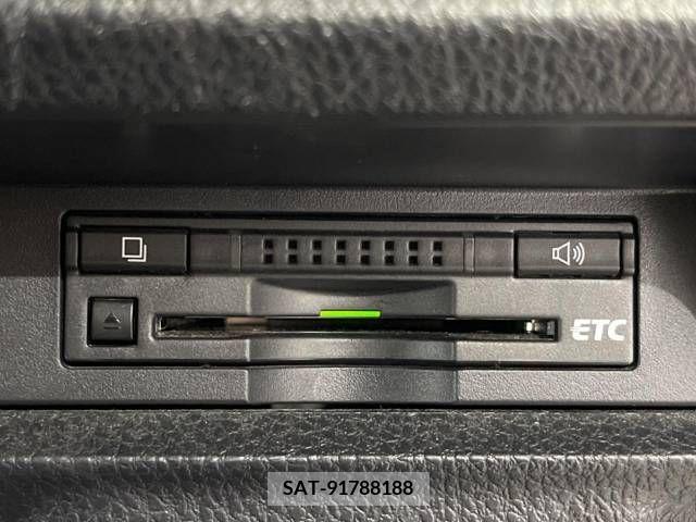 Toyota ESQUIRE 2015-11 385620-10