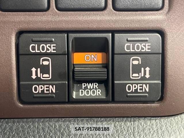 Toyota ESQUIRE 2015-11 385620-5