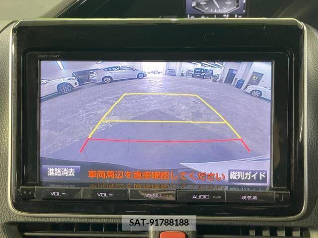Toyota ESQUIRE 2015-11 385620-3
