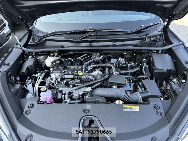 Lexus LBX 2024-05 429045-29