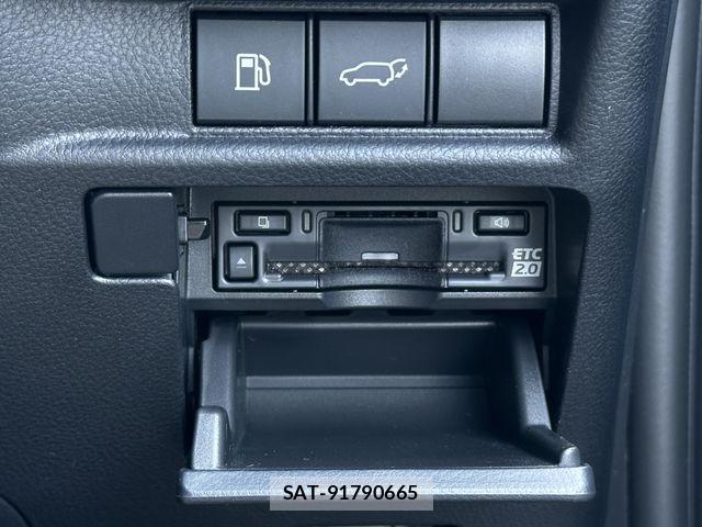 Lexus LBX 2024-05 429045-11