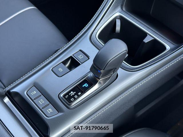 Lexus LBX 2024-05 429045-7