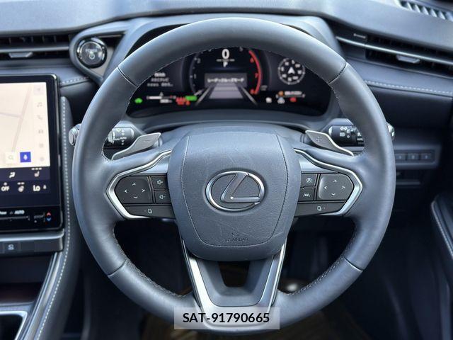 Lexus LBX 2024-05 429045-8