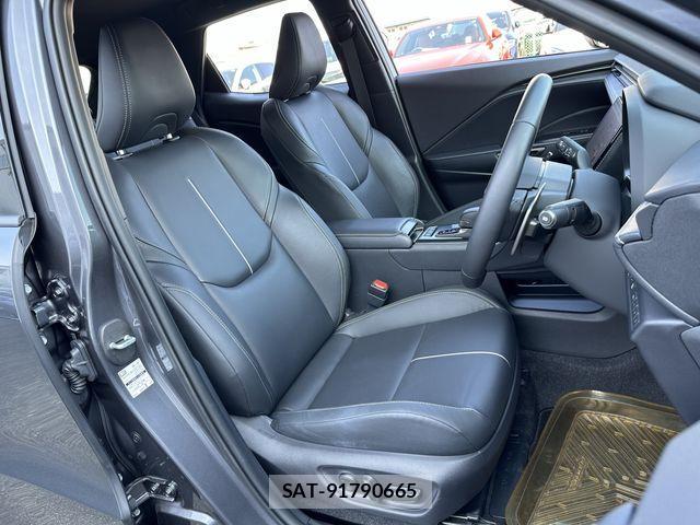 Lexus LBX 2024-05 429045-13