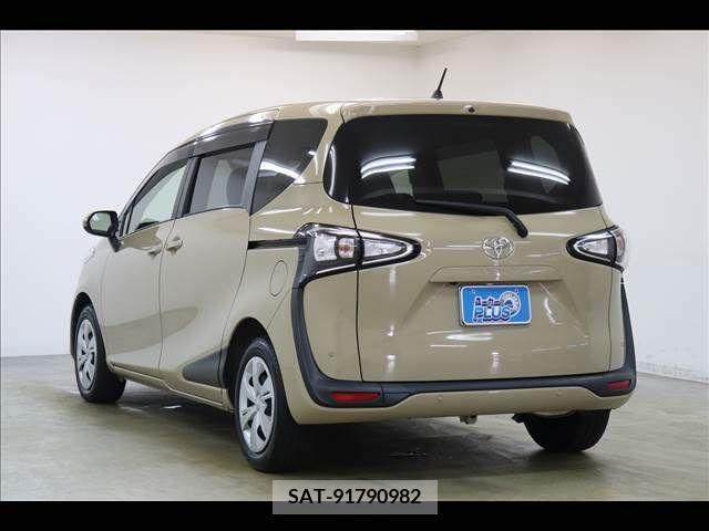 Toyota SIENTA 2022-01 350996-19