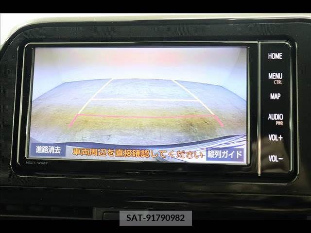 Toyota SIENTA 2022-01 350996-1