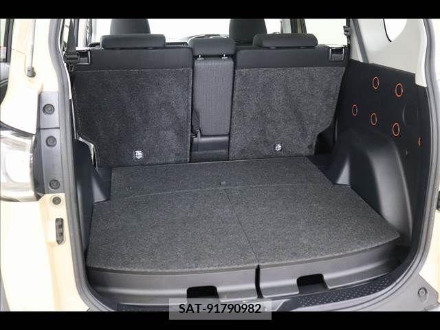 Toyota SIENTA 2022-01 350996-13