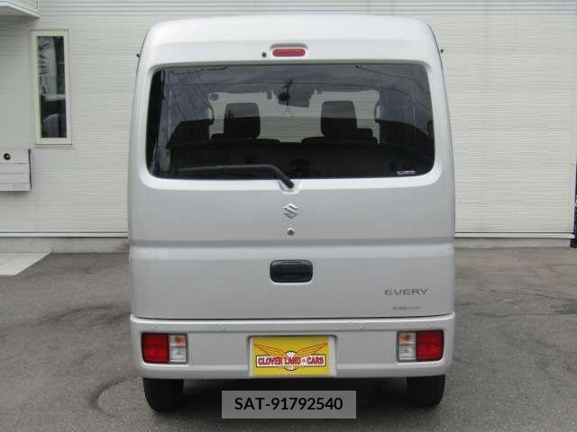 Suzuki EVERY 2022-02 297489-7