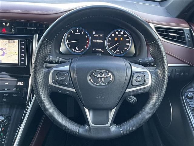 Toyota HARRIER 2018-10 186791-24