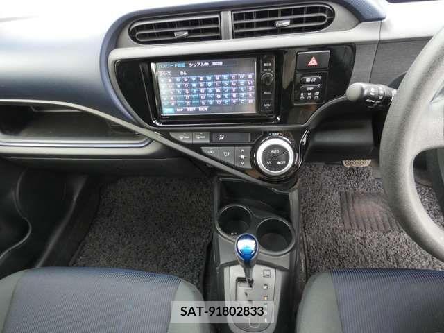 Toyota AQUA 2015-02 292284-11