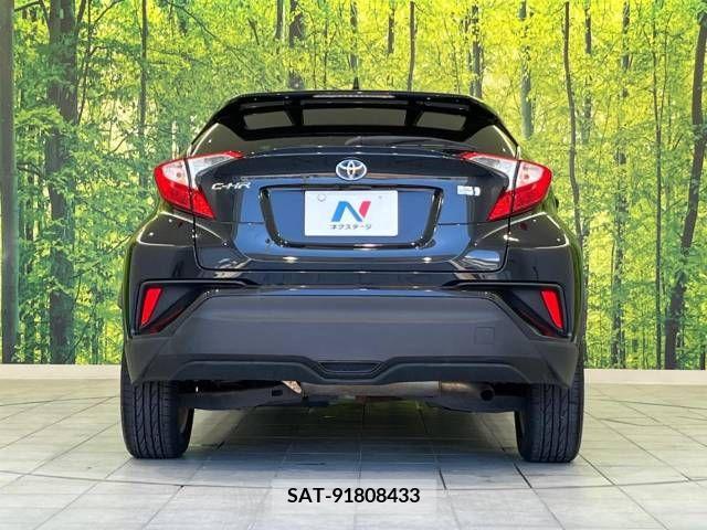 Toyota C-HR 2017-06 264071-15