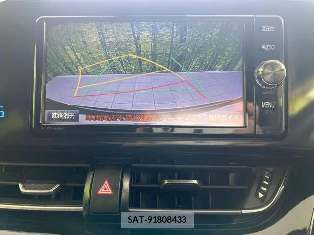 Toyota C-HR 2017-06 264071-3