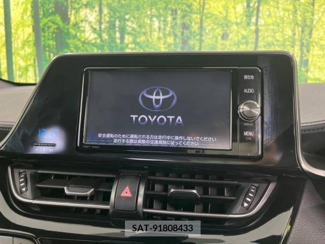 Toyota C-HR 2017-06 264071-2