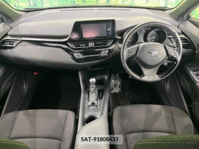Toyota C-HR 2017-06 264071-1