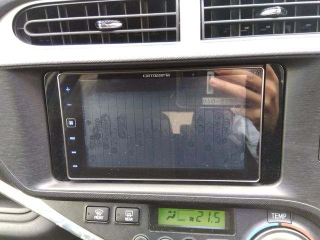 Toyota AQUA 2012-10 186943-9