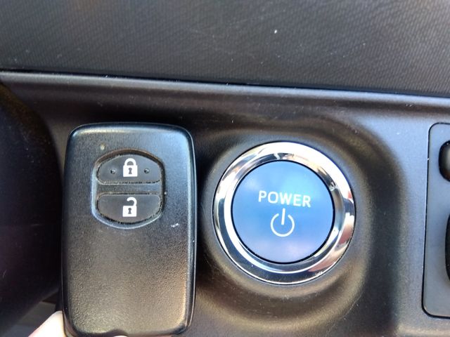 Toyota AQUA 2012-10 186943-16