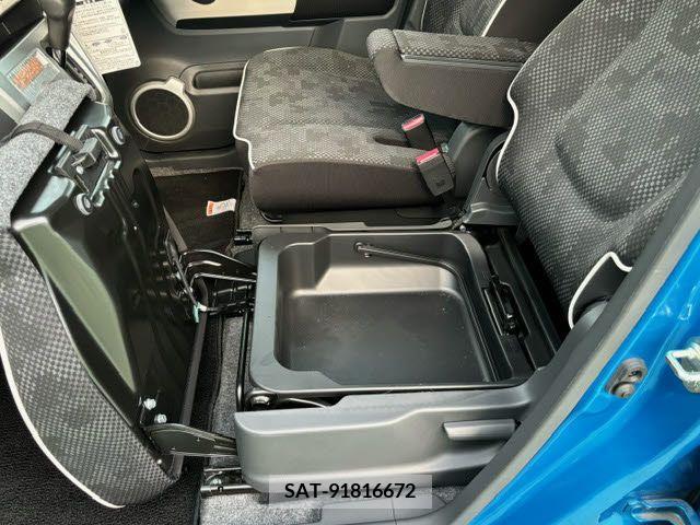 Suzuki HUSTLER 2019-03 361491-23