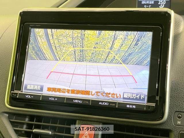 Toyota VOXY 2015-10 289008-3