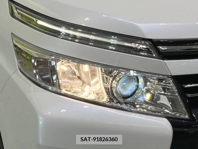Toyota VOXY 2015-10 289008-13
