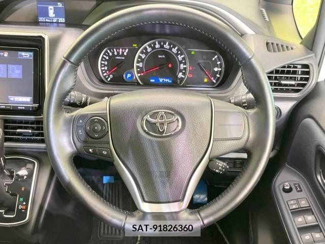 Toyota VOXY 2015-10 289008-12