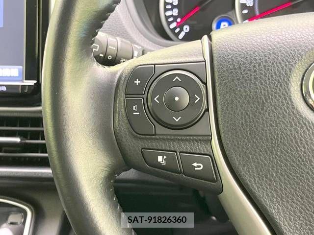 Toyota VOXY 2015-10 289008-7