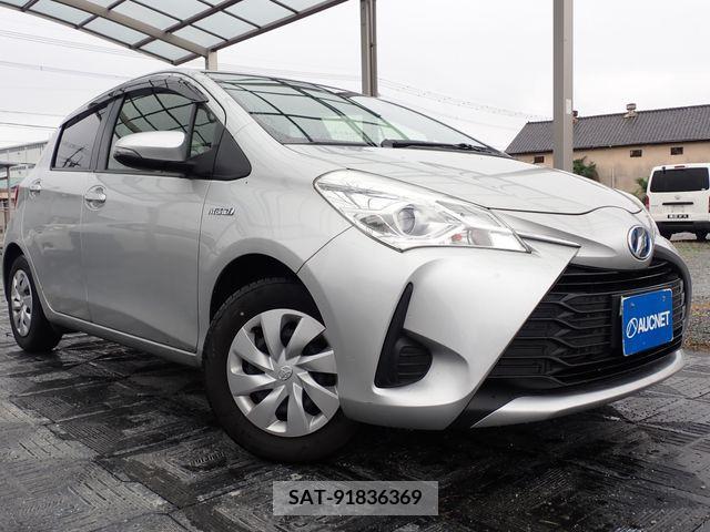 Toyota VITZ HYBRID 2017-06 383444-0