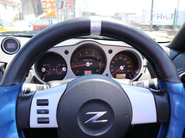 Nissan FAIRLADY Z 2004-01 2762-1