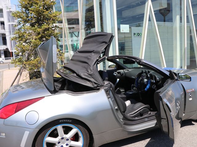 Nissan FAIRLADY Z 2004-01 2762-20