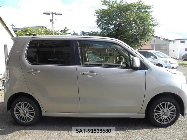 Suzuki WAGON R 2014-11 327076-3