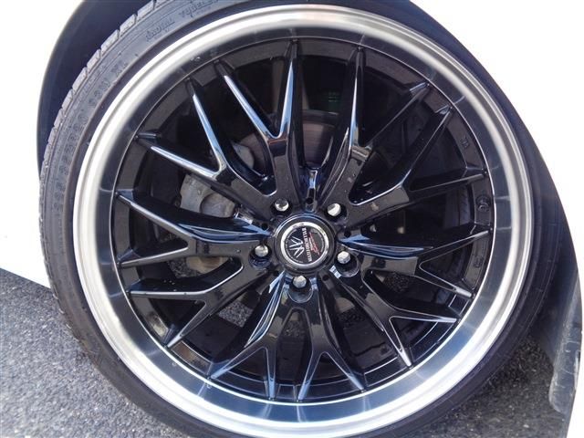 Toyota CROWN SEDAN 2010-11 193096-7