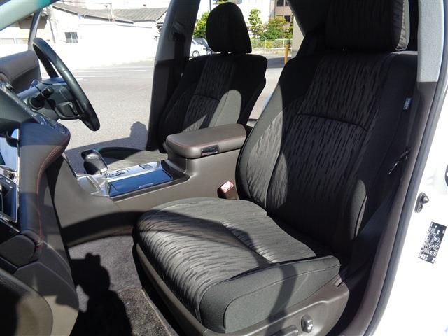 Toyota CROWN SEDAN 2010-11 193096-23