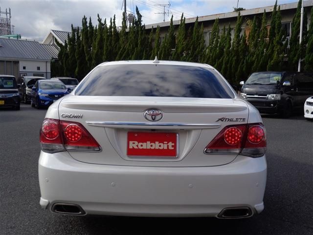 Toyota CROWN SEDAN 2010-11 193096-15
