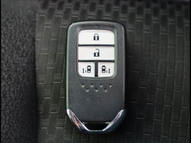 Honda e 2018-02 21753-9