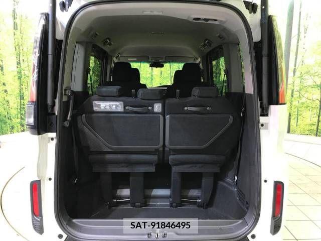 Honda STEP WGN 2018-01 226088-11