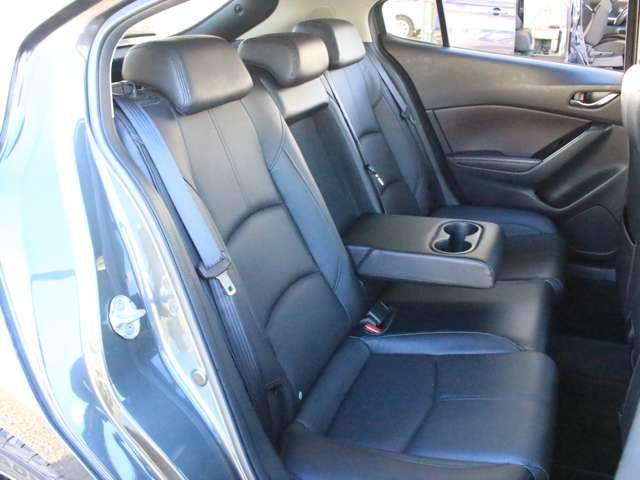 Mazda AXELA SPORT 2016-09 16367-10