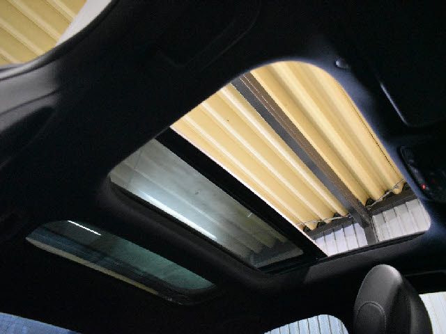 Mercedes Benz E-CLASS 2018-07 25384-4
